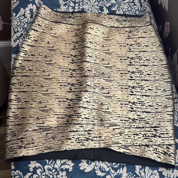 Bodycon Black and Gold Mini Skirt - Picture 1 of 4